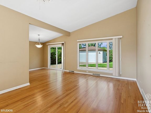 4th image of 617 Laporte Ave