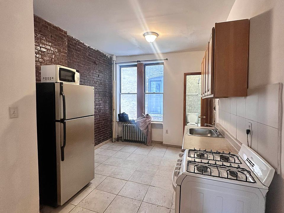 1st image of 536 9th Ave APT 4FN