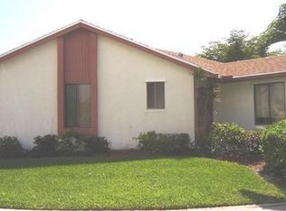 9732 Sunny Isles Cir, Boca Raton, FL 33428