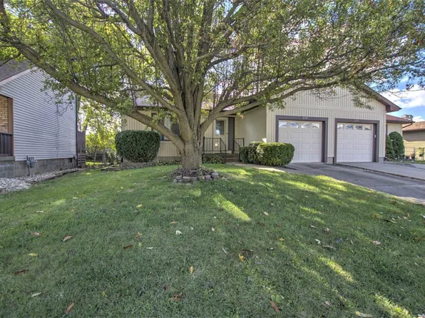 2105 E Mill Stone Rd, Decatur, IL 62526