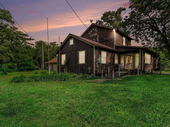 189 Lake Livingston Blvd, Livingston, TX 77351