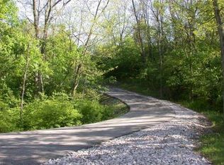 5350 Country Hills Dr, Aurora, IN 47001