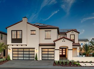 11206 N Via Pavena Dr, Fresno, CA 93730