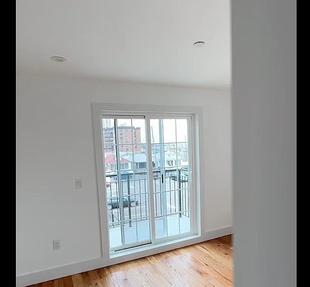 148 Beach 26th St #2 — Photo 4