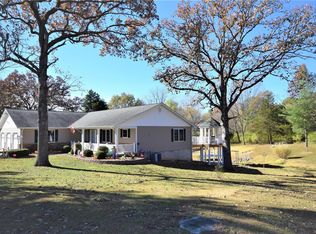 2135 Highway N, Pacific, MO 63069