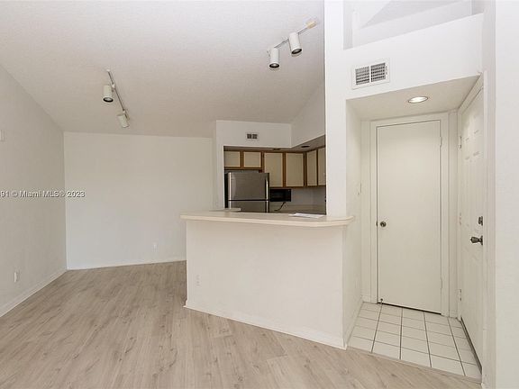 4th image of 12510 Vista Isles Dr APT 1226