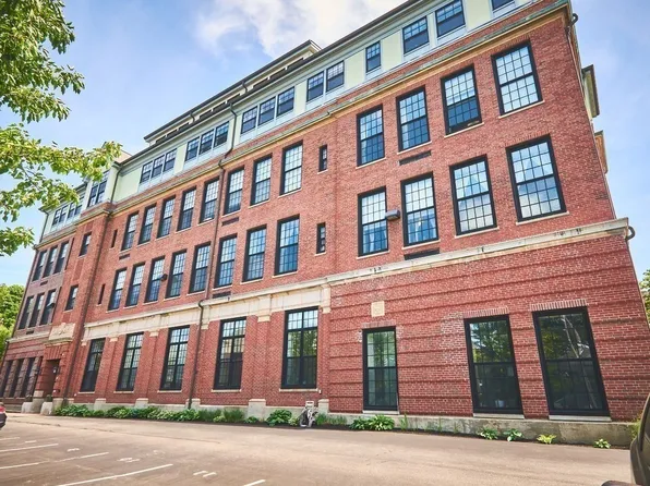 72 Ashland St APT 107, Malden, MA 02148