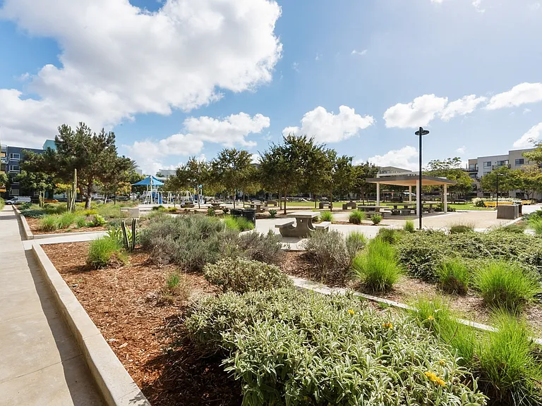 The Vive Collection, San Diego, CA, Centrum City Park