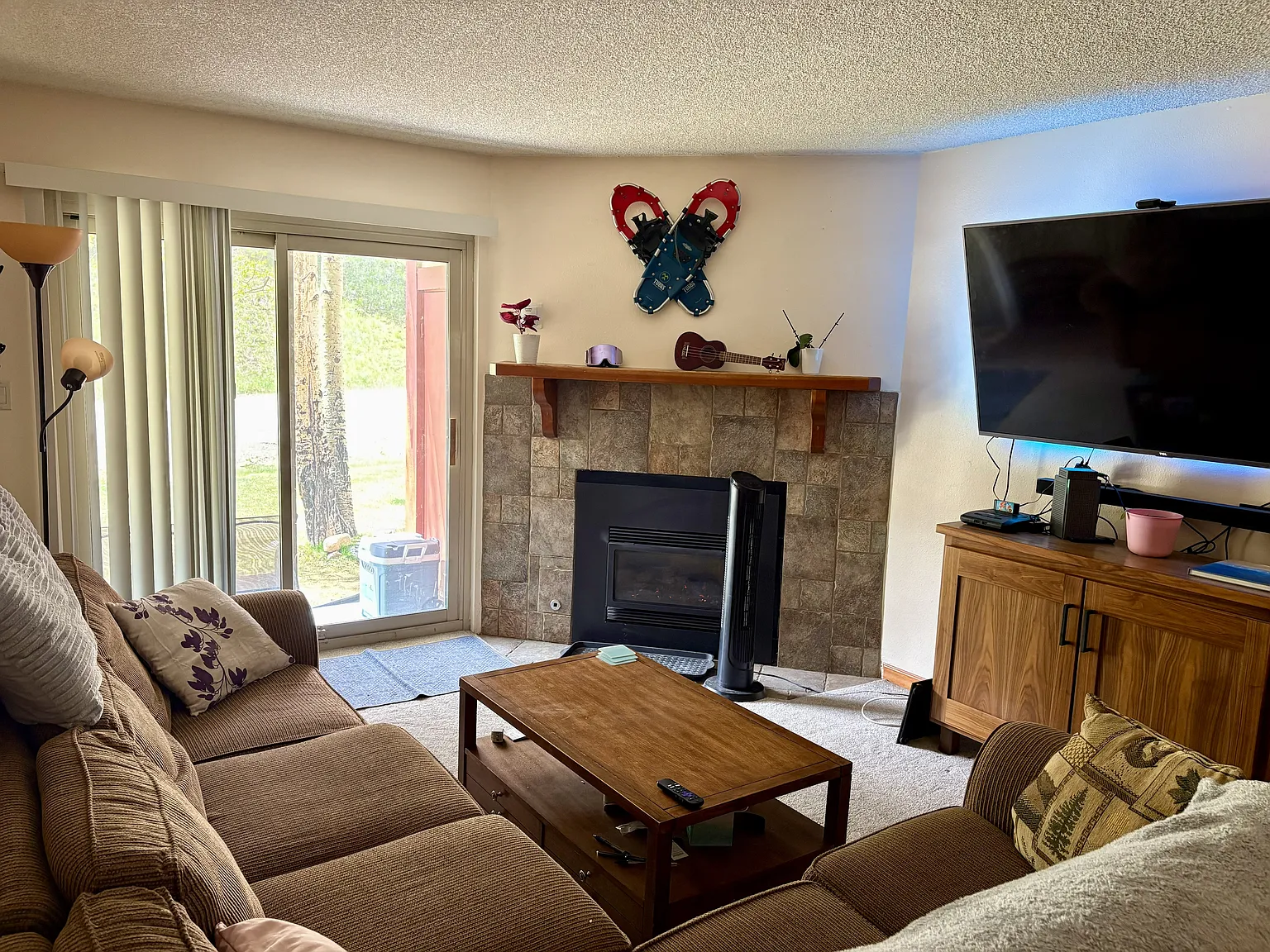 2 bed, 860 sqft, $2,950 — Photo 2