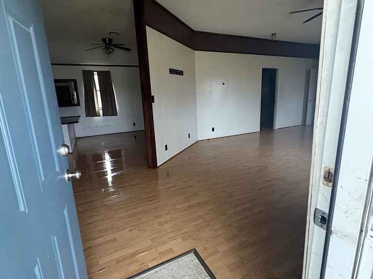 3085 Long Leaf Dr — Photo 2