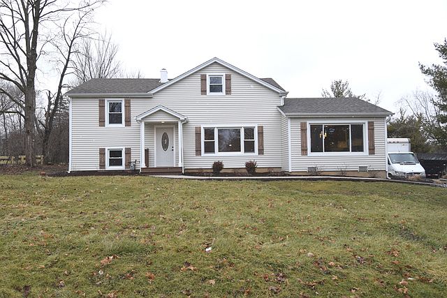 1st image of 23W458 Woodworth Pl