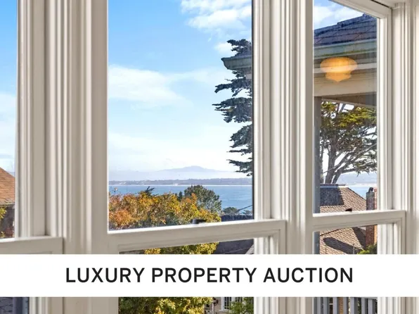218 4th St, Pacific Grove, CA 93950