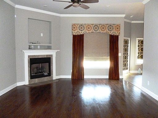 4th image of 1540 Green Grove Way