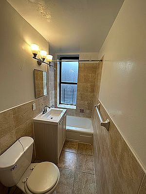 4th image of 585 E 21st St APT 5G