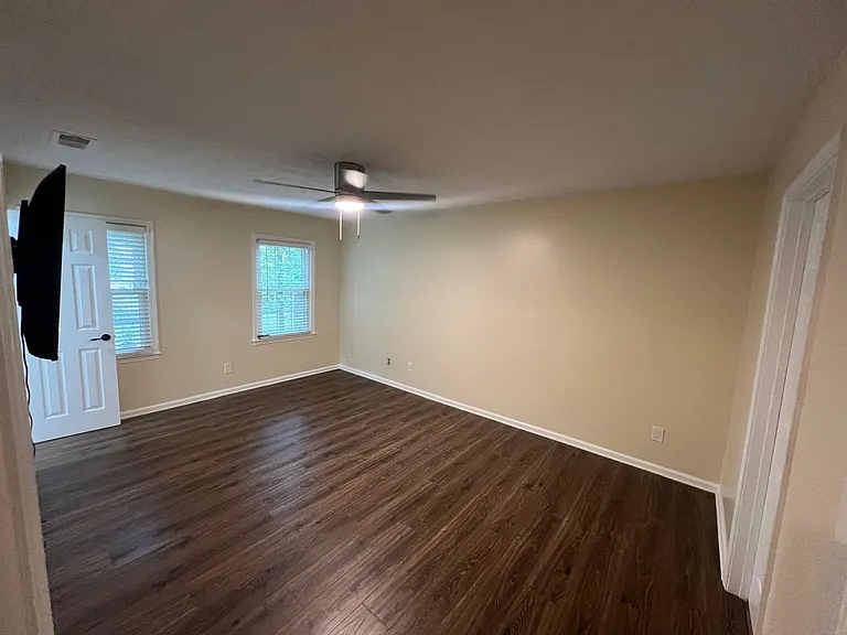 4008 Rock Mill Dr — Photo 19