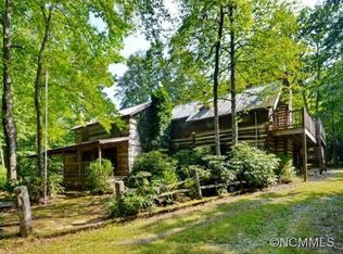 539 Rhododendron Park Rd, Burnsville, NC 28714