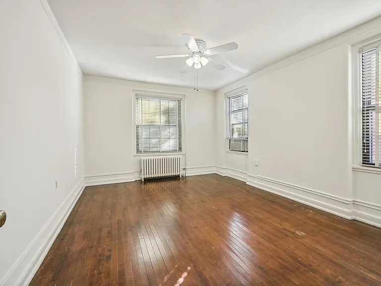 3520 Connecticut Ave NW — Photo 8