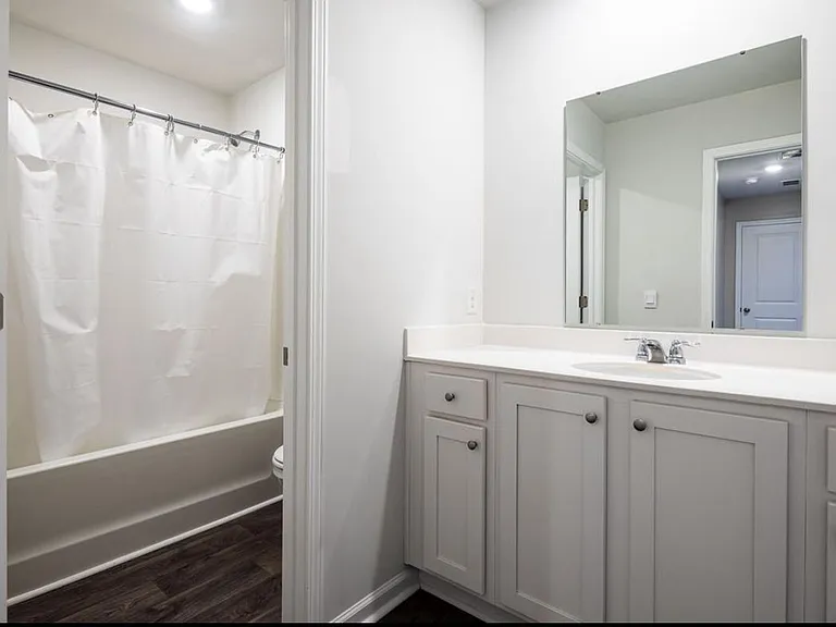 833 Kirby Ct — Photo 17