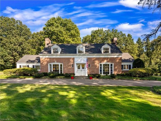 345 E Fairlawn Blvd Akron Oh 44313 Zillow