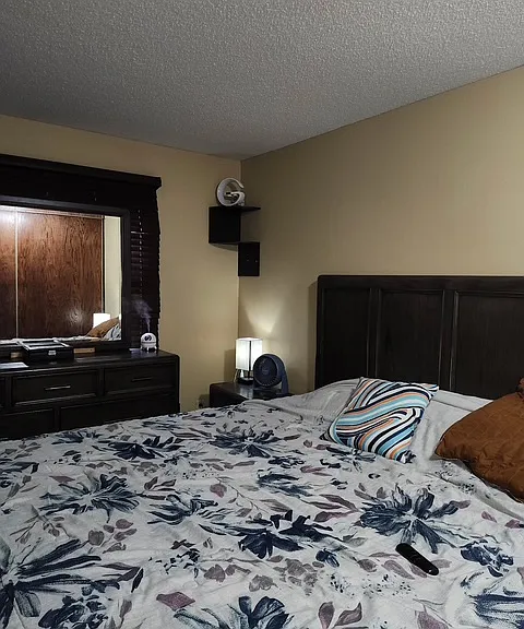 Bedroom #1
