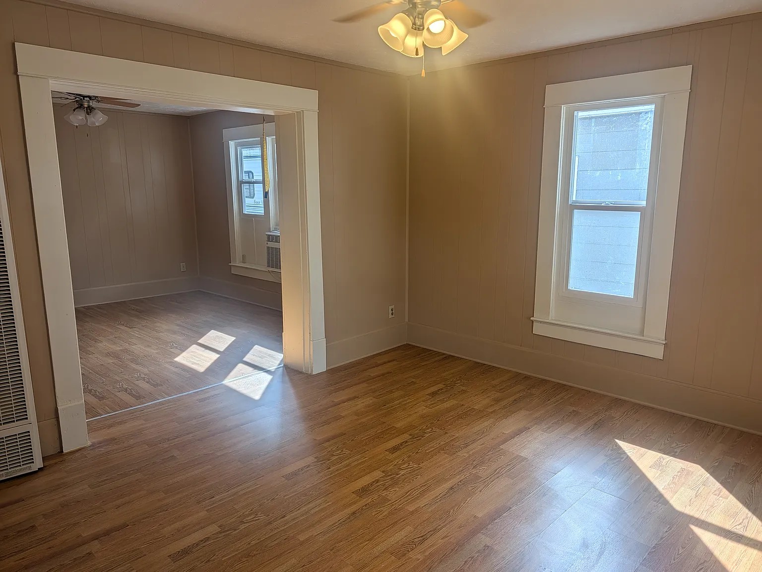 2 bed, 892 sqft, $850 — Photo 2