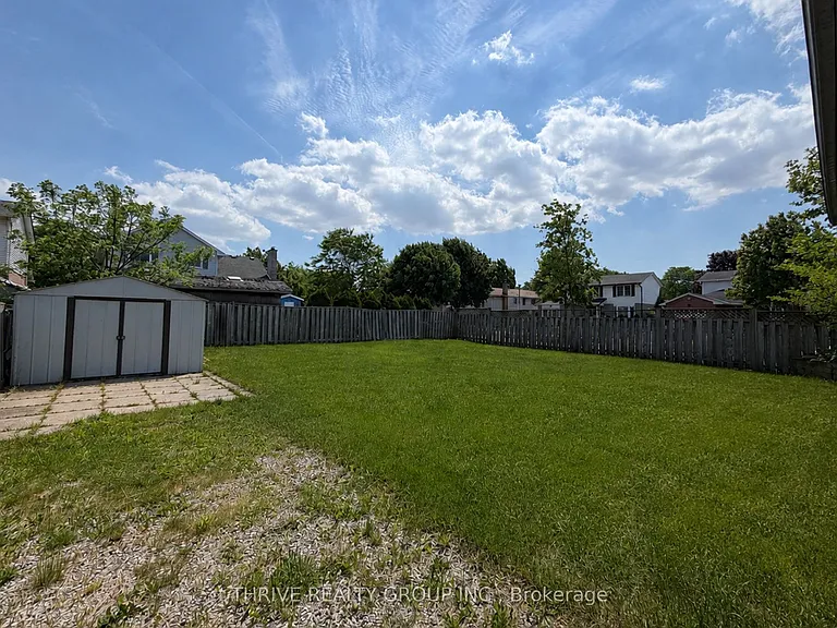 727 Millbank Dr #LOWER — Photo 17