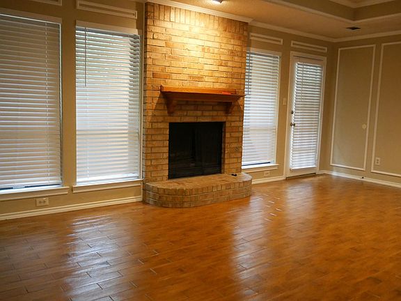 2nd image of 4916 Timberview Dr #1