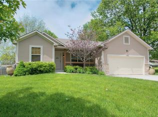 17204 S Benton Dr, Belton, MO 64012