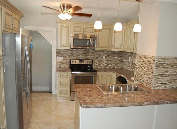 3rd image of 19 Shadyside Dr