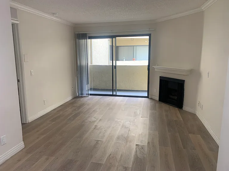 Hyde Park Apts — Photo 12