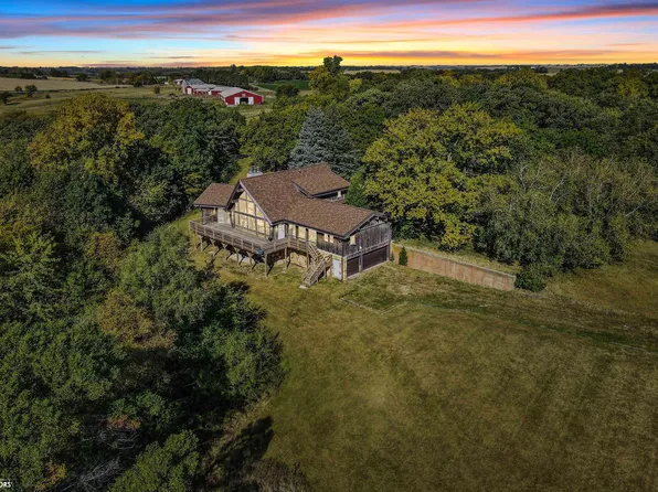 14239 N 39th Ave E, Grinnell, IA 50112