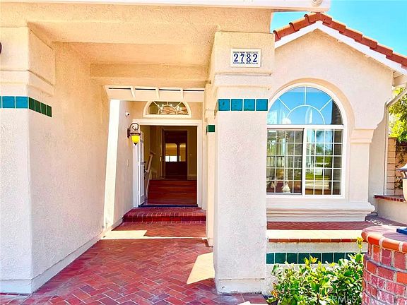 4th image of 2782 Olympic View Dr