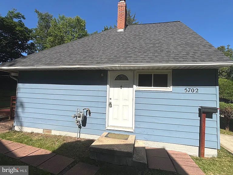 5702 Denfield Rd — Photo 3
