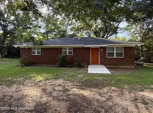 47 Lee Rd, Sumrall, MS 39482