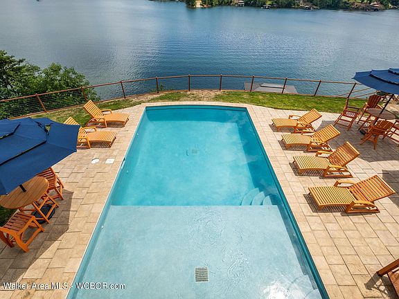 Image 3: Deck View