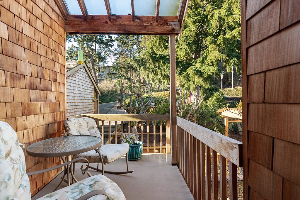 Oak Harbor, WA 98277