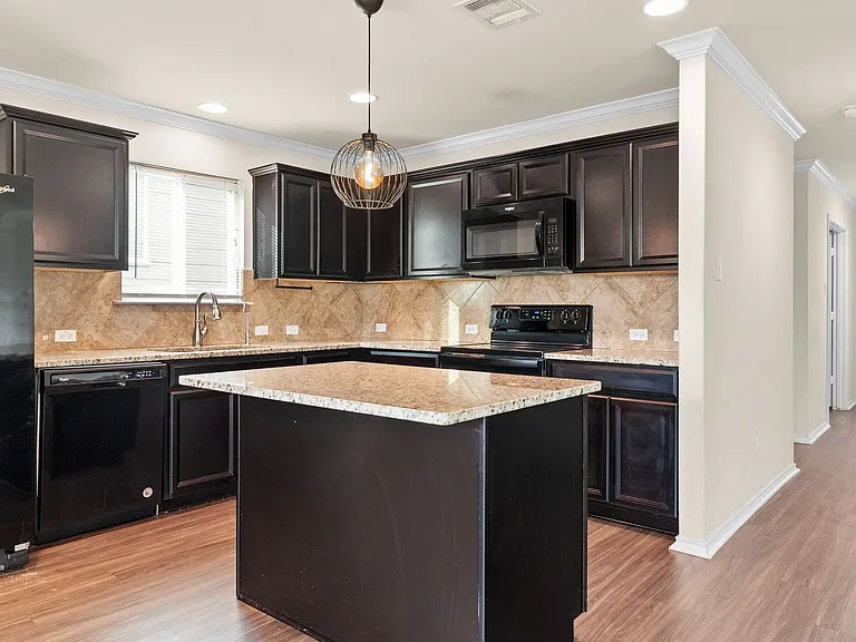 9311 Sandyford Ct — Photo 3