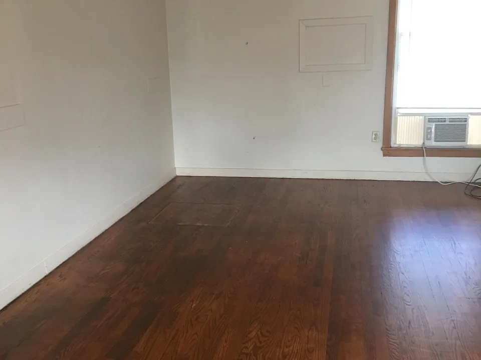 Large One Bedroom Living Room