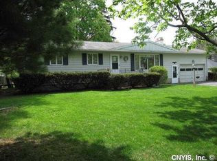 1 Woodhollow Dr, Auburn, NY 13021