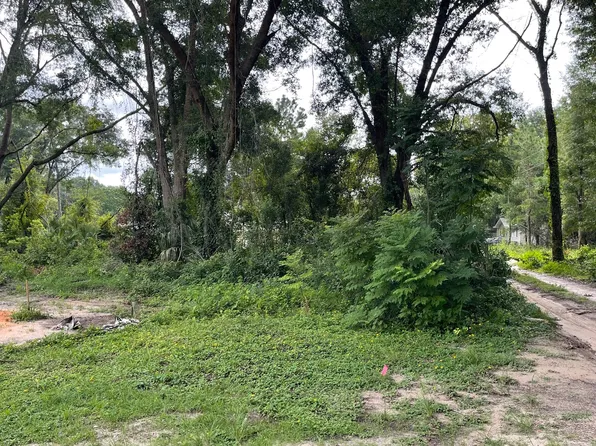 Vac NW #124, Citra, FL 32113