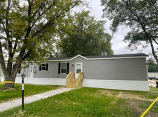 32 Michigan Ln, Winona, MN 55987