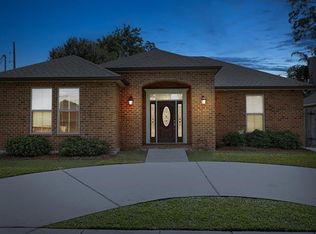 2117 Green Acres Rd, Metairie, LA 70003