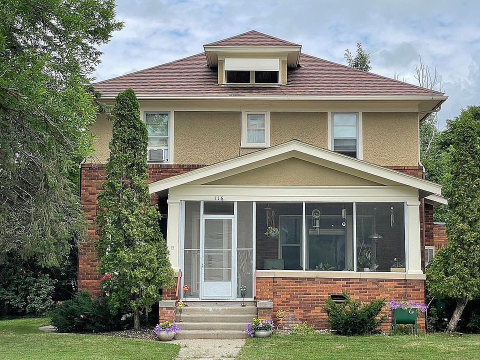 Brick/Stucco Craftsman Home