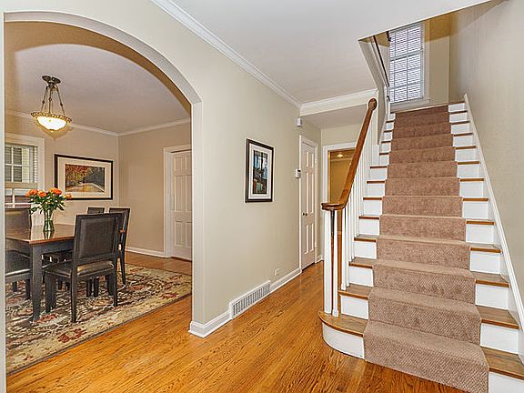 4th image of 1104 N Kenilworth Ave