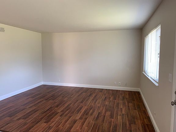 3rd image of 5461 Tradewinds Walkway APT 1