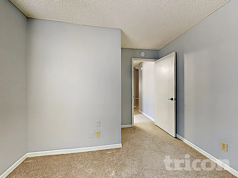 1805 Hitching Post Pl — Photo 37