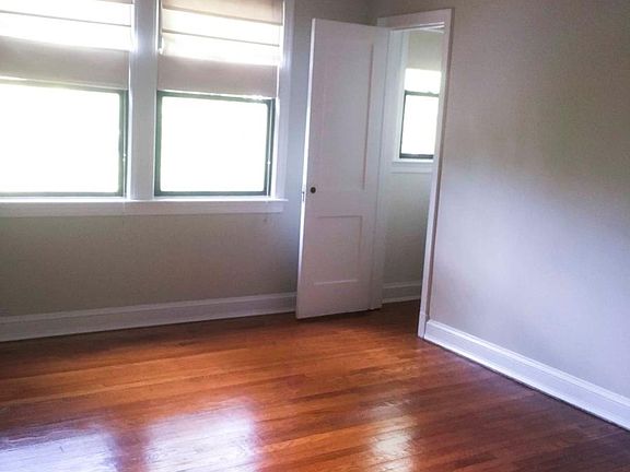 Right Bedroom
