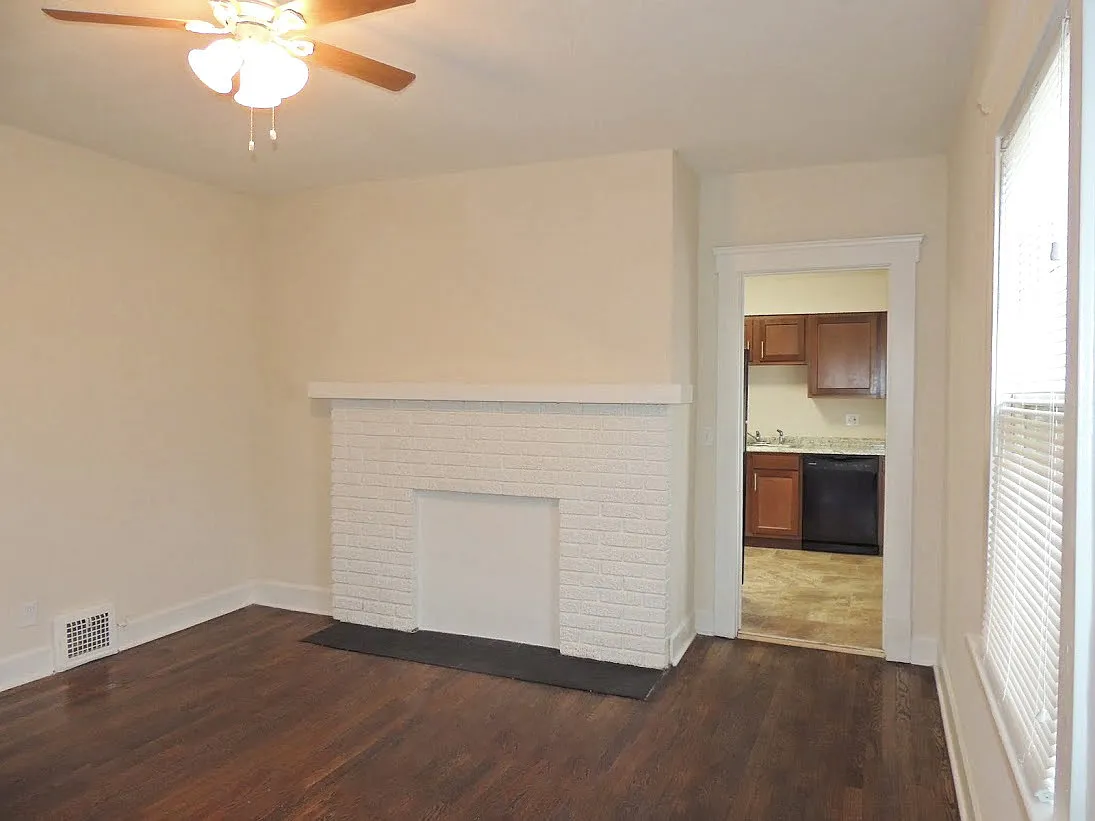 16320 Scottsdale Road — Photo 2