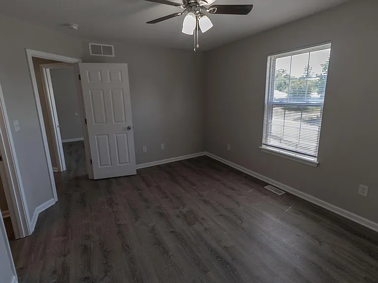 1403 Bodie Dr — Photo 20