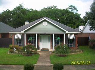 525 Highland Cir E, Mobile, AL 36608